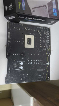 MSI MAG B760 TOMAHAWK WIFI DDR5 6400(OC) A(OUTLET)